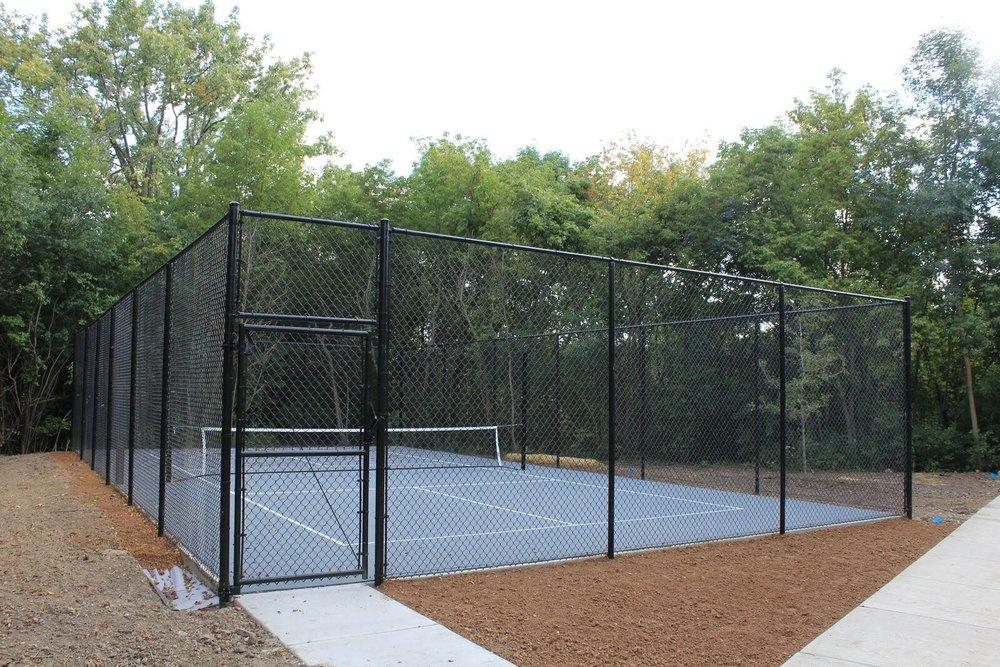 Black Vinyl Chainlink and Galvanized Chainlink Fencing