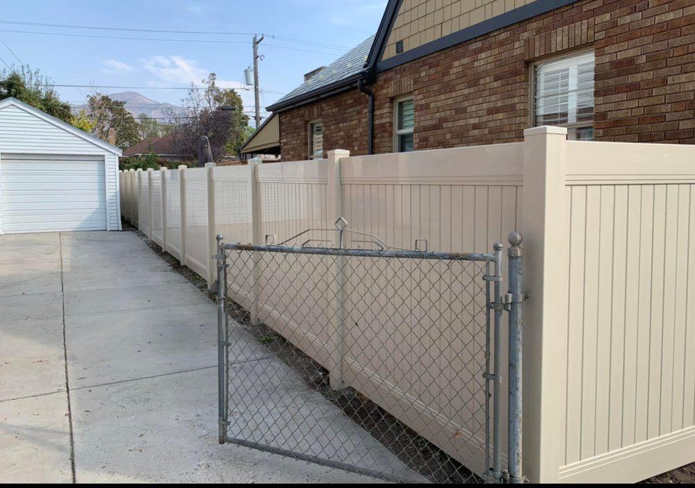 Vinyl Fencing