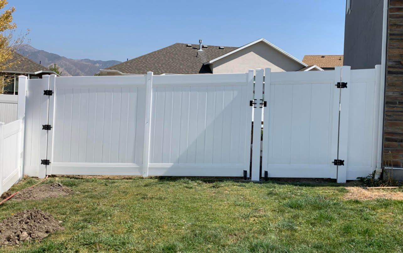 Vinyl Fencing